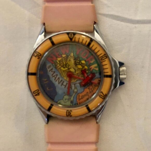 Retro Ladies Watch NYC Manhattan Face w/Moving Airplane, Vintage, Rare, HTF!! - Picture 2 of 7